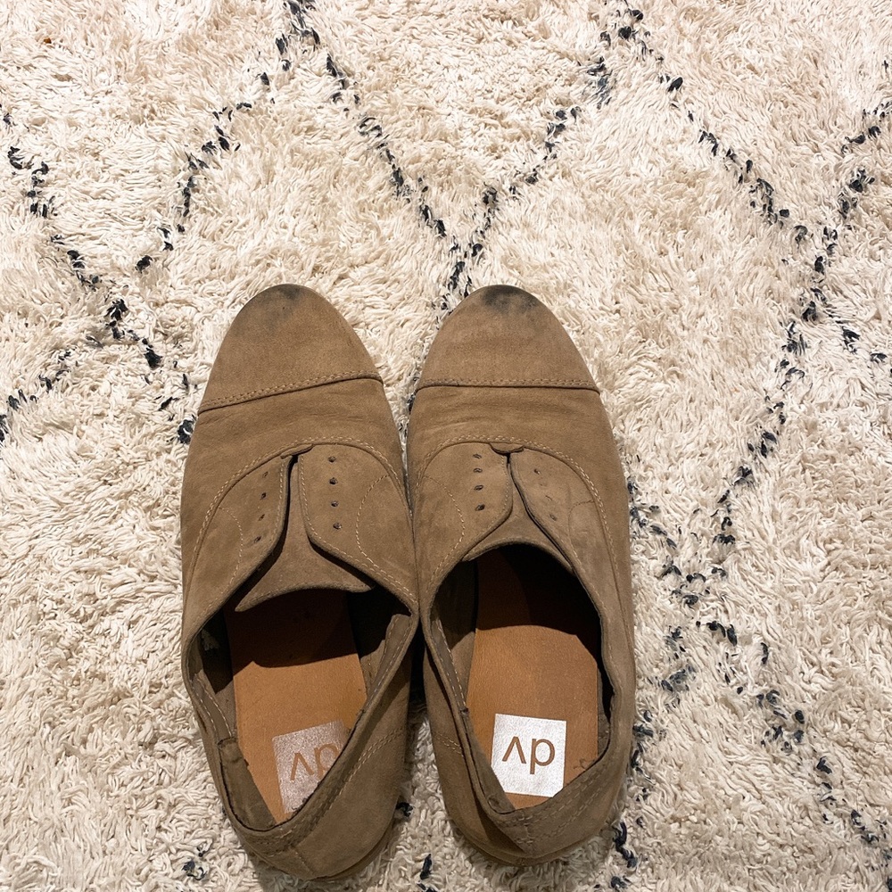 Used Tan Oxfords